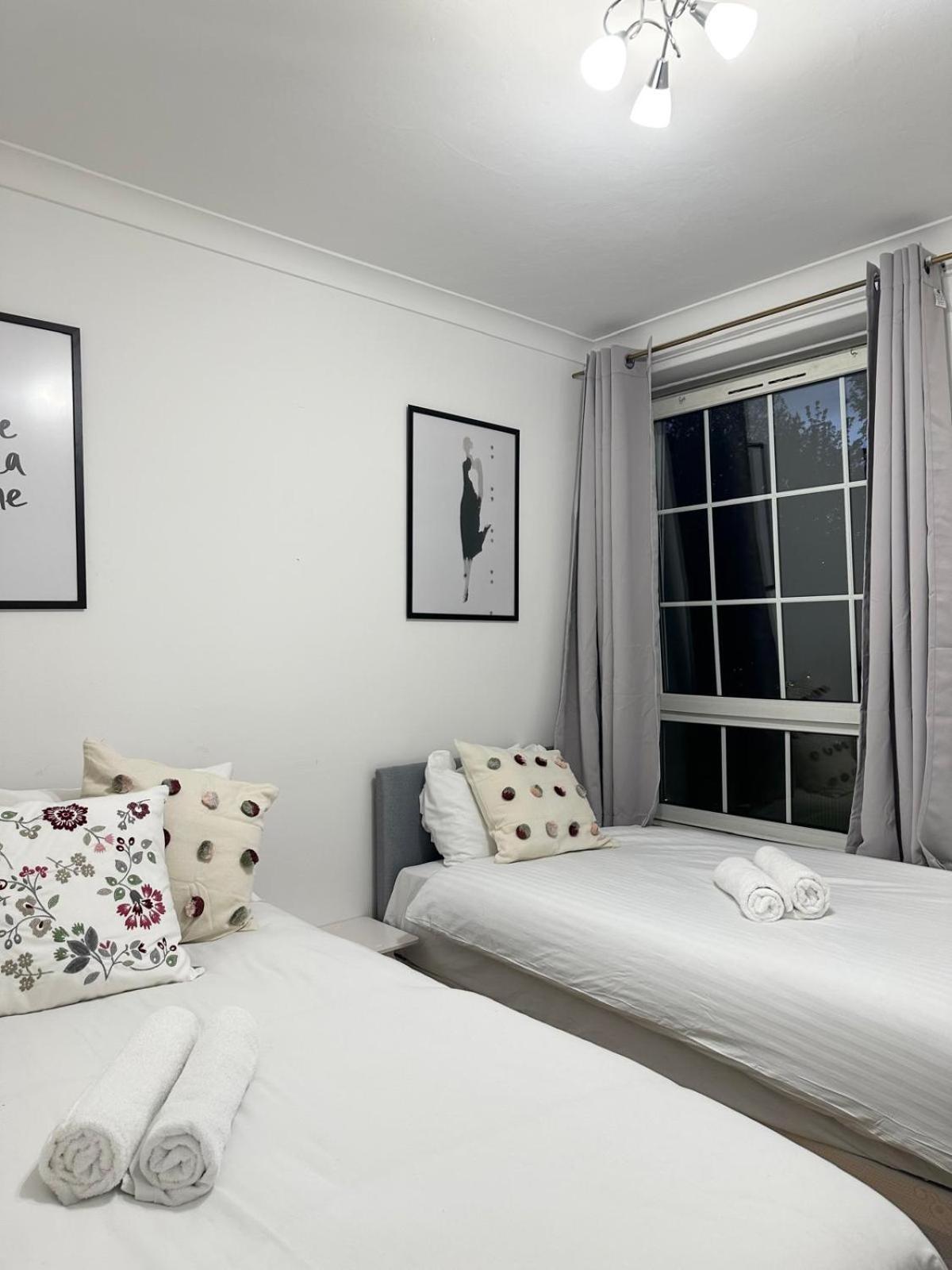 Budget Grey House London Exterior foto